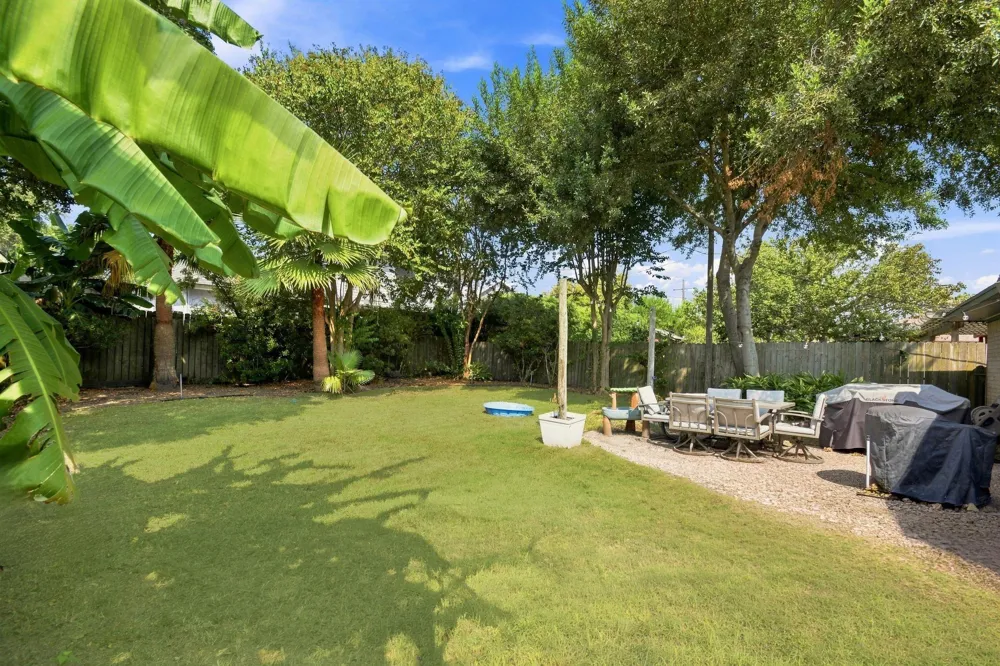 1913 Driftwood Lane Galveston, TX 77551