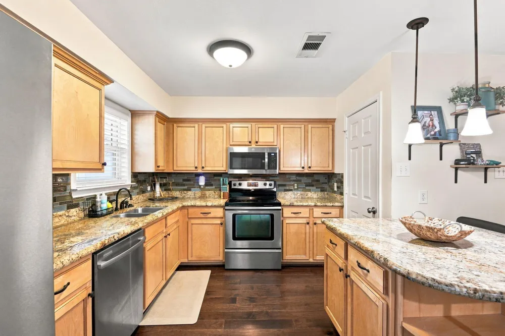 1913 Driftwood Lane Galveston, TX 77551