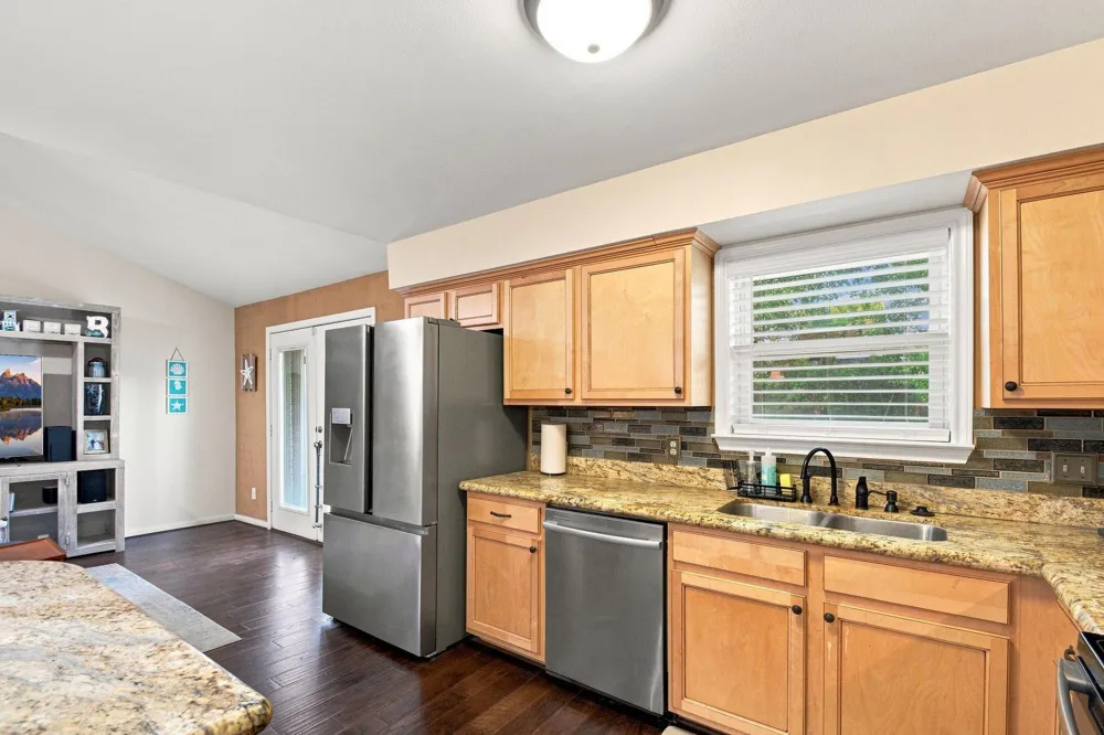 1913 Driftwood Lane Galveston, TX 77551