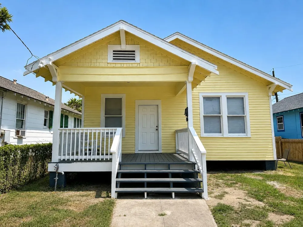 2406 35th Street Galveston, TX 77550