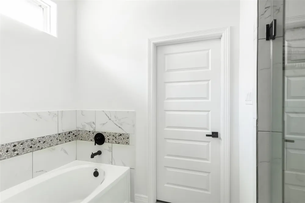 525 Little Spring Court Anahuac, TX 77514