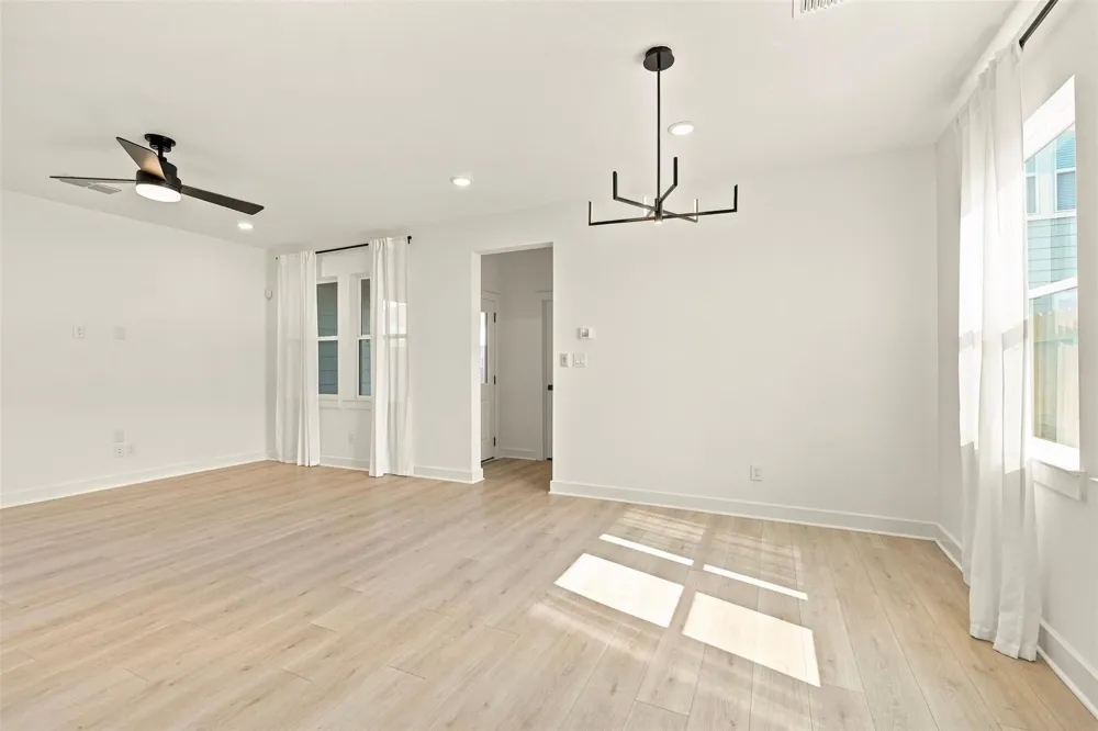 2305 Via Laura Lane Houston, TX 77051