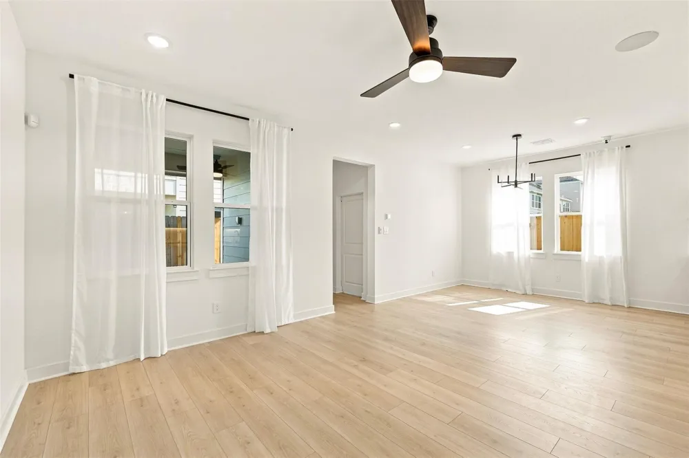 2305 Via Laura Lane Houston, TX 77051