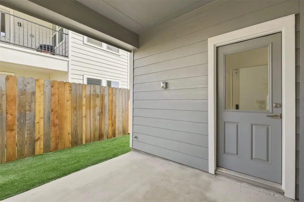 2305 Via Laura Lane Houston, TX 77051