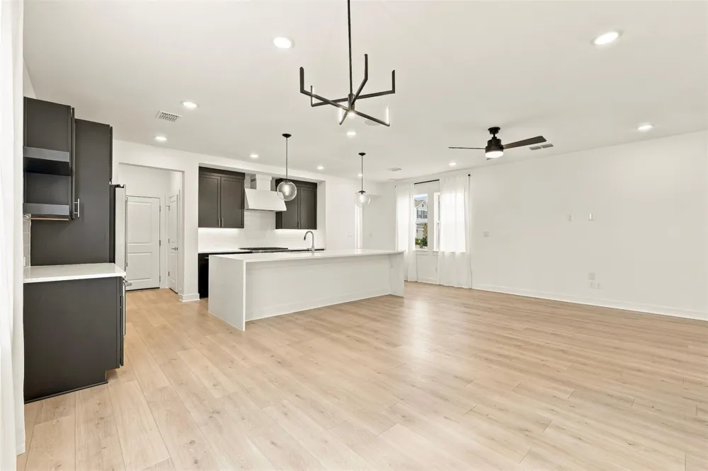 2305 Via Laura Lane Houston, TX 77051