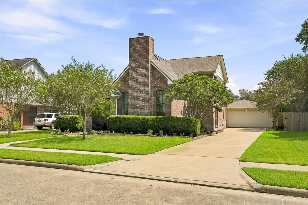 706 Fernglade Drive Richmond, TX 77406