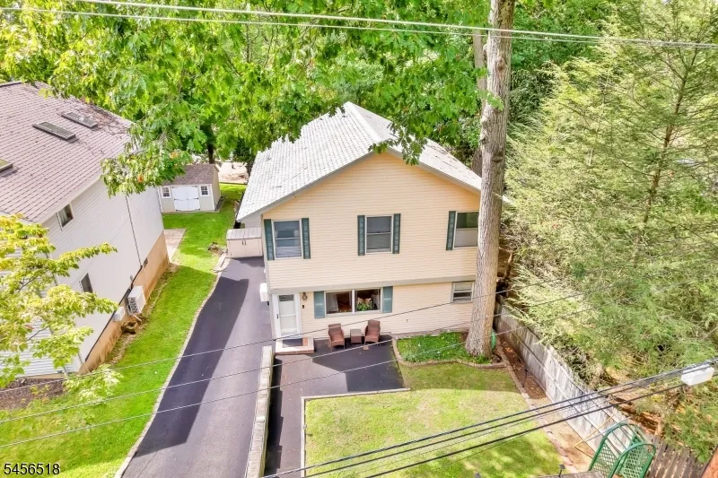 92 New York Ave Jefferson, NJ 07849