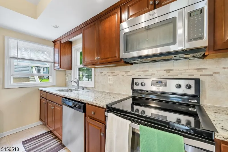 92 New York Ave Jefferson, NJ 07849