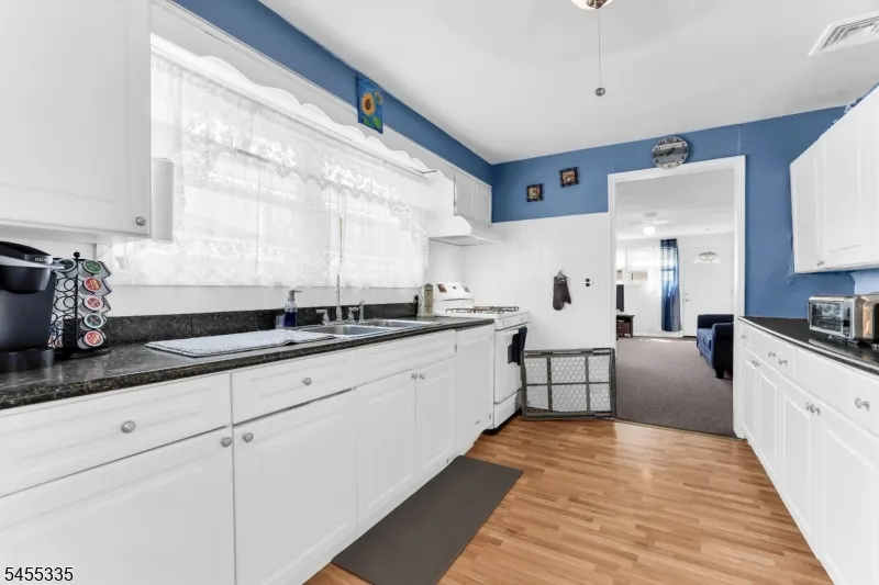 212 Gordon Ave Totowa, NJ 07512