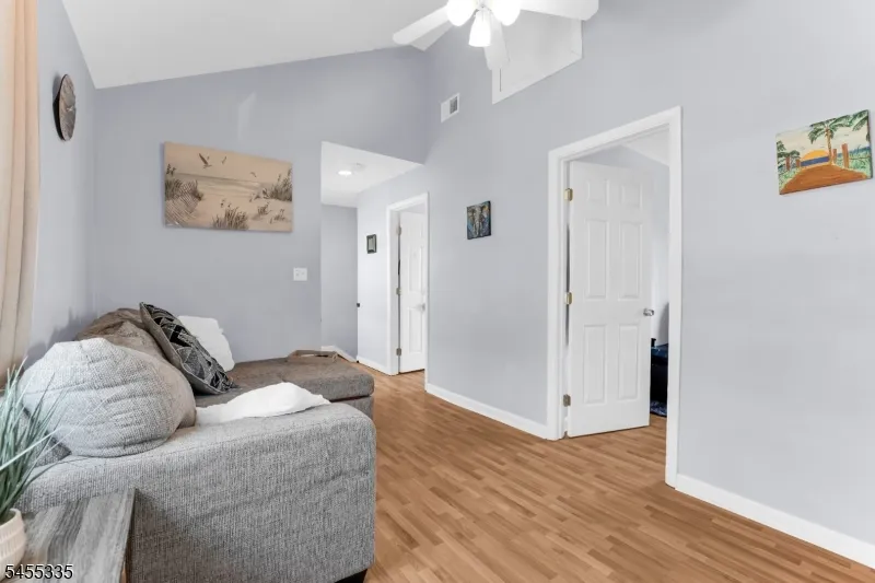 212 Gordon Ave Totowa, NJ 07512