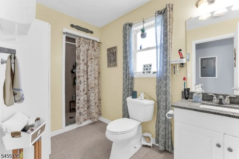 212 Gordon Ave Totowa, NJ 07512