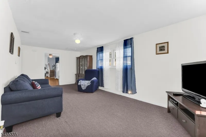212 Gordon Ave Totowa, NJ 07512