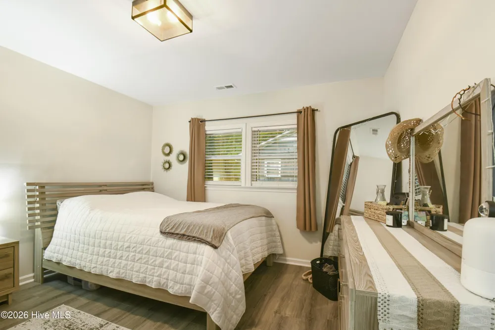 305 White Oak Street Jacksonville, NC 28540