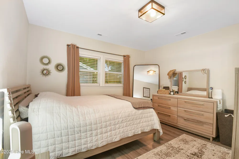 305 White Oak Street Jacksonville, NC 28540