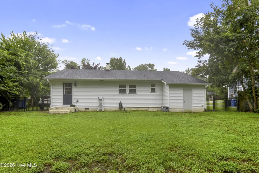 305 White Oak Street Jacksonville, NC 28540