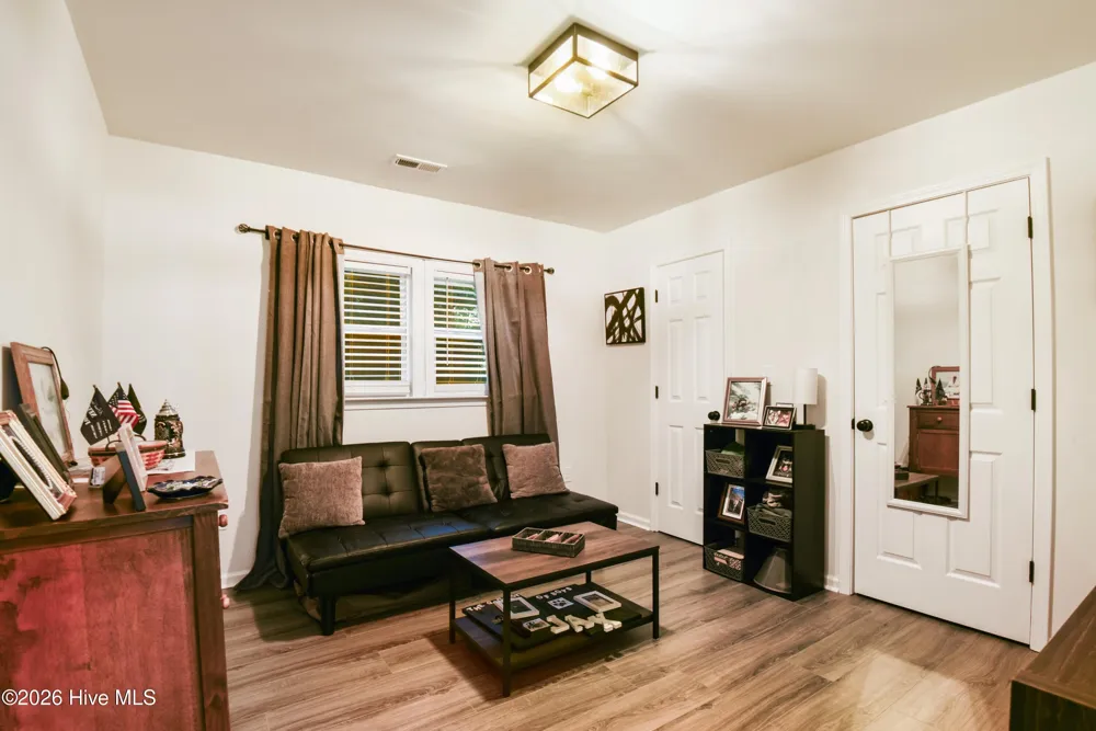 305 White Oak Street Jacksonville, NC 28540