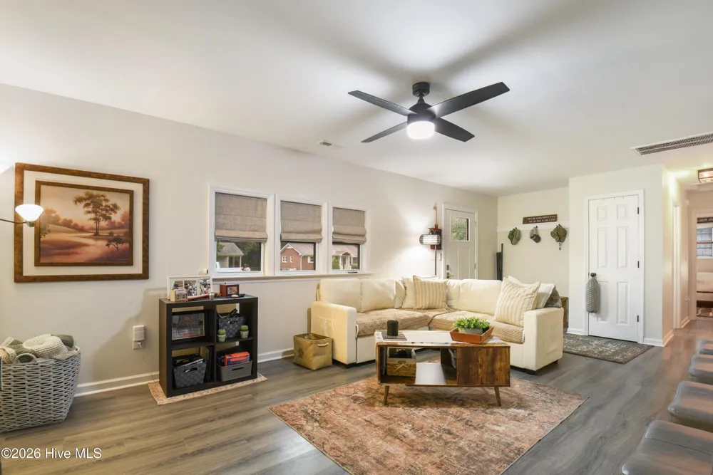 305 White Oak Street Jacksonville, NC 28540