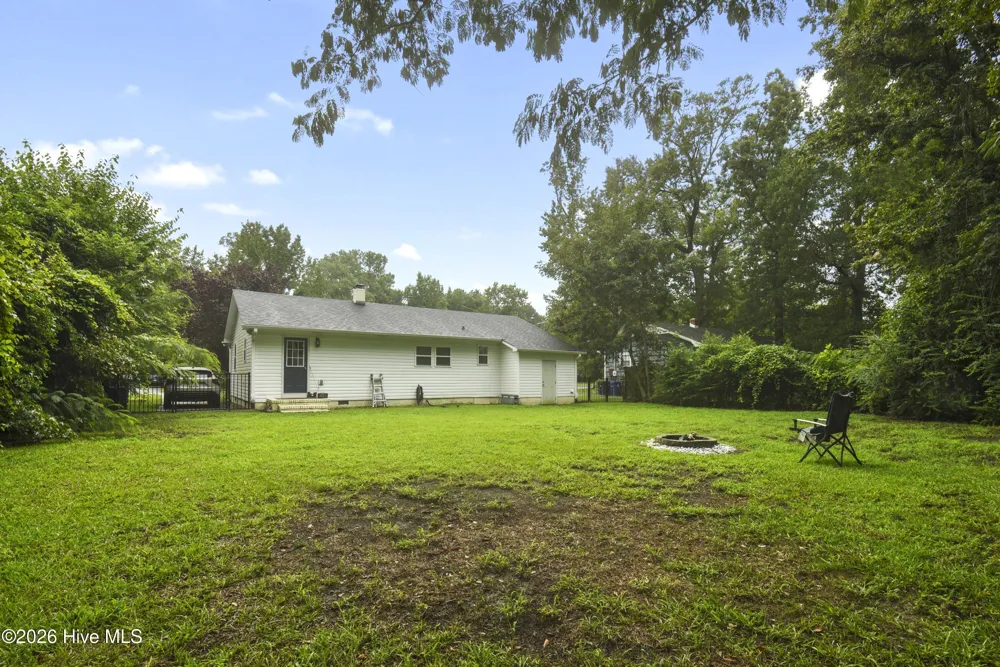 305 White Oak Street Jacksonville, NC 28540