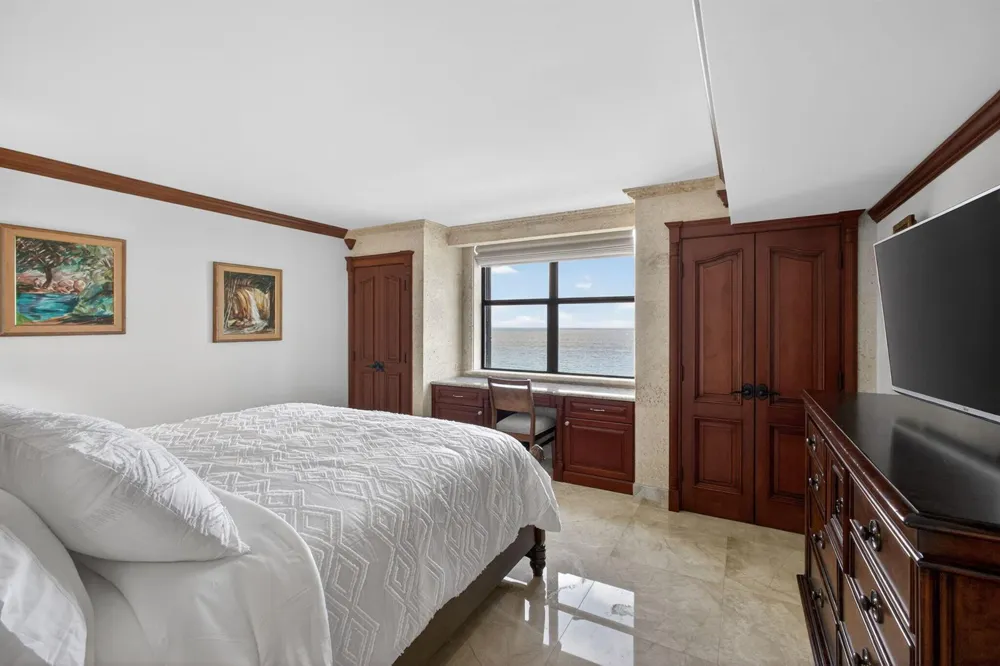 3400 Ocean Drive #ph West Palm Beach, FL 33404
