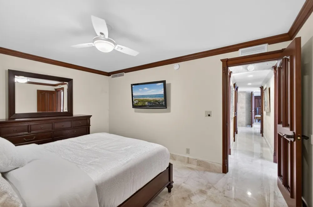 3400 Ocean Drive #ph West Palm Beach, FL 33404