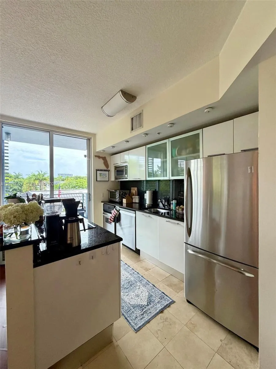 3339 Virginia St #320 Miami, FL 33133