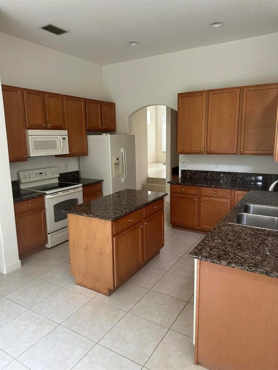 8120 Bautista Way Palm Beach Gardens, FL 33418