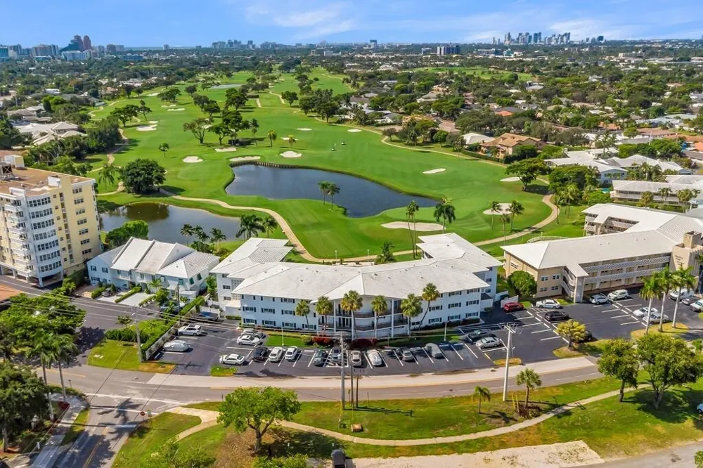 4848 NE 23RD AVENUE #8A Fort Lauderdale, FL 33308