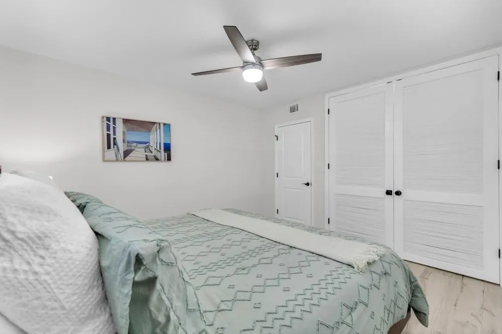 4848 NE 23RD AVENUE #8A Fort Lauderdale, FL 33308