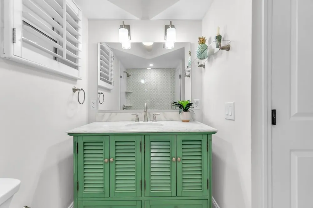 4848 NE 23RD AVENUE #8A Fort Lauderdale, FL 33308