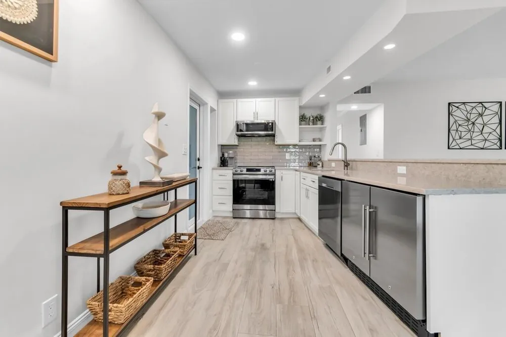 4848 NE 23RD AVENUE #8A Fort Lauderdale, FL 33308