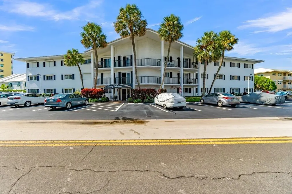 4848 NE 23RD AVENUE #8A Fort Lauderdale, FL 33308