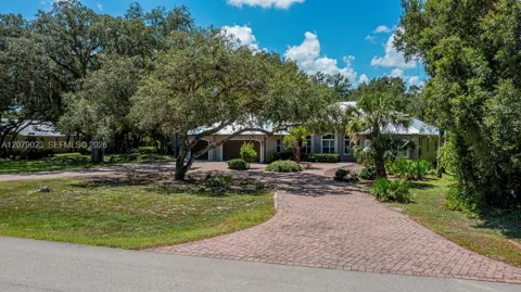 4033 Oak Haven Dr.