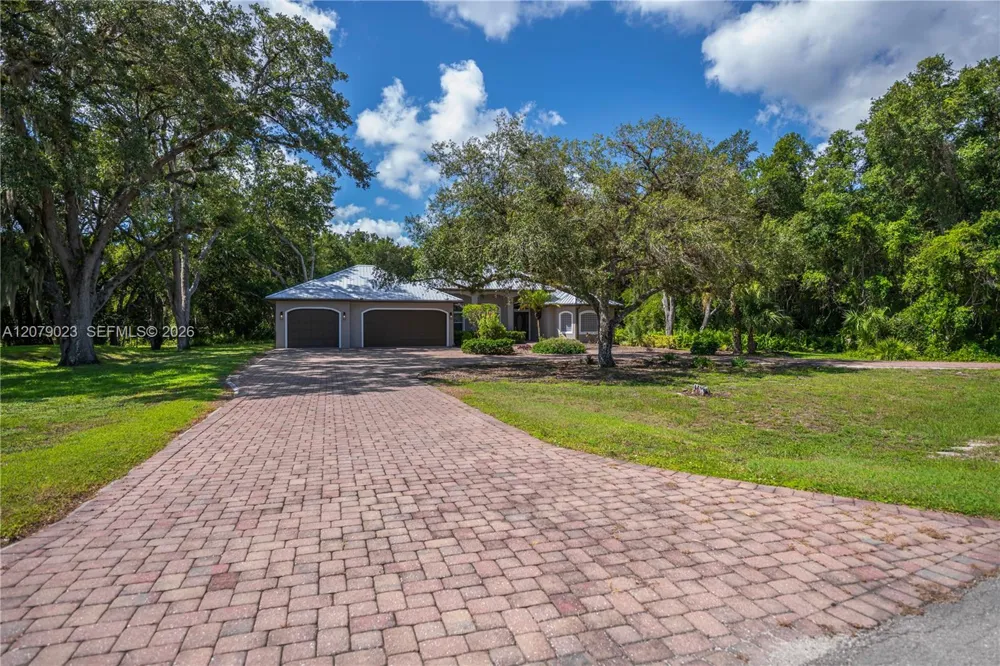 4033 Oak Haven Dr. La Belle, FL 33935