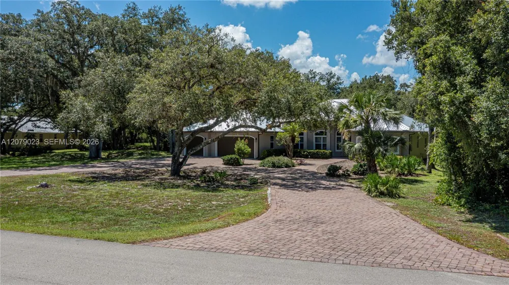 4033 Oak Haven Dr. La Belle, FL 33935
