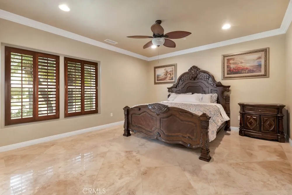 12436 Longacre Avenue Granada Hills, CA 91344