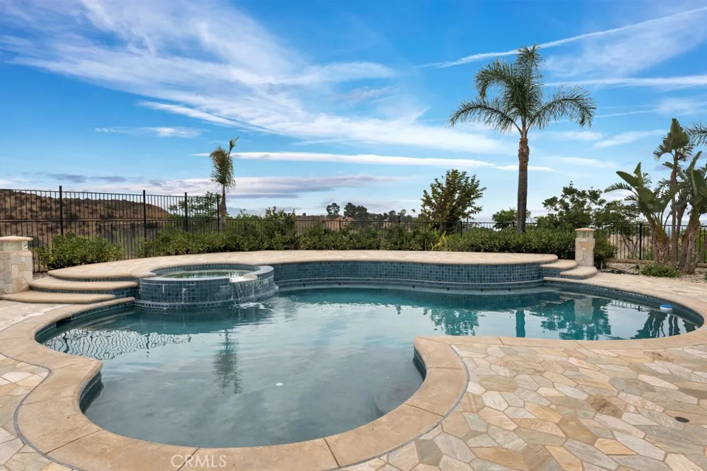 12436 Longacre Avenue Granada Hills, CA 91344