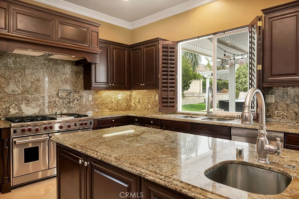 12436 Longacre Avenue Granada Hills, CA 91344