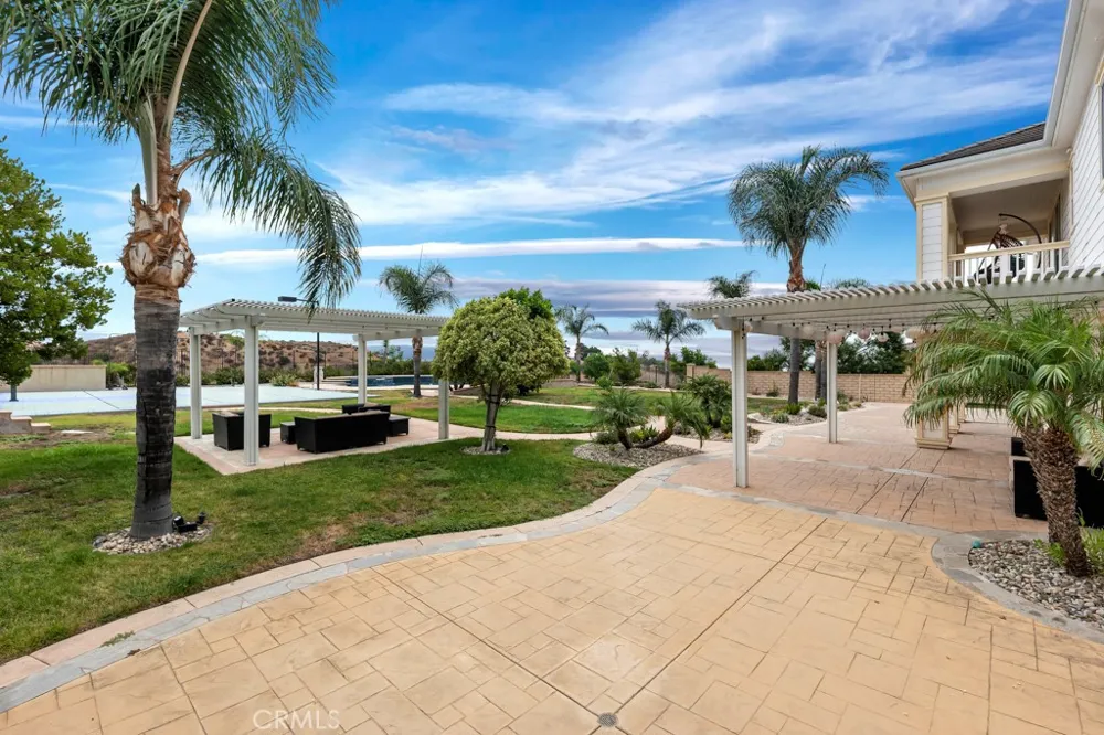 12436 Longacre Avenue Granada Hills, CA 91344