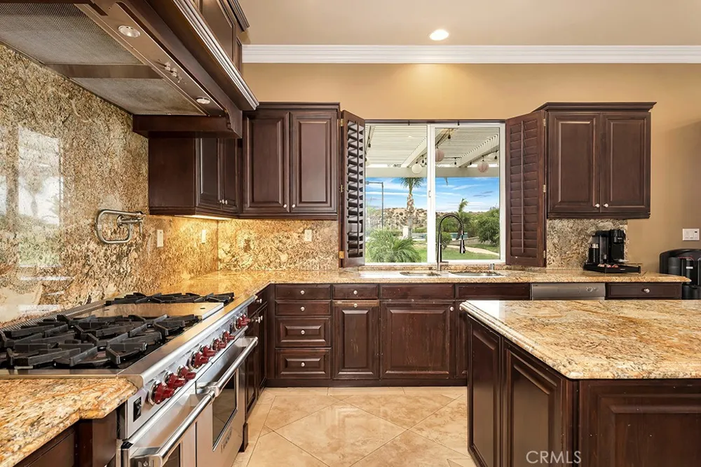 12436 Longacre Avenue Granada Hills, CA 91344