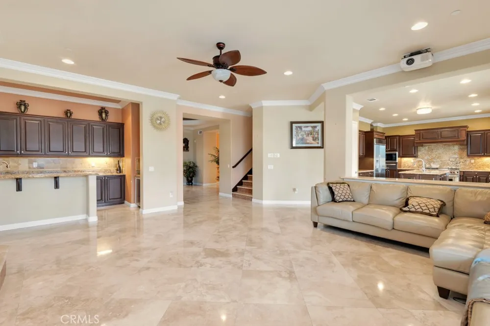 12436 Longacre Avenue Granada Hills, CA 91344