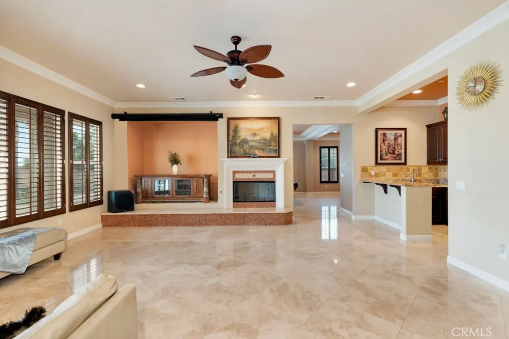 12436 Longacre Avenue Granada Hills, CA 91344
