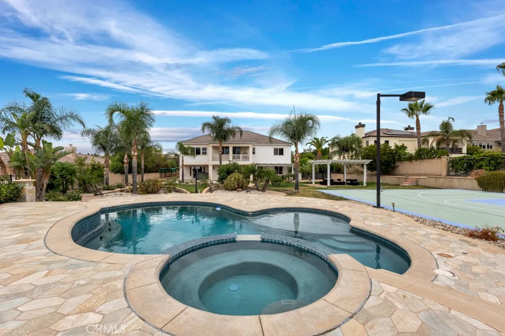 12436 Longacre Avenue Granada Hills, CA 91344