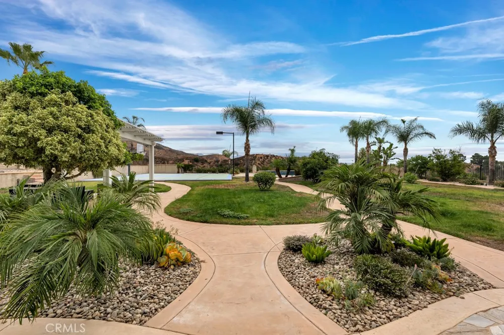 12436 Longacre Avenue Granada Hills, CA 91344