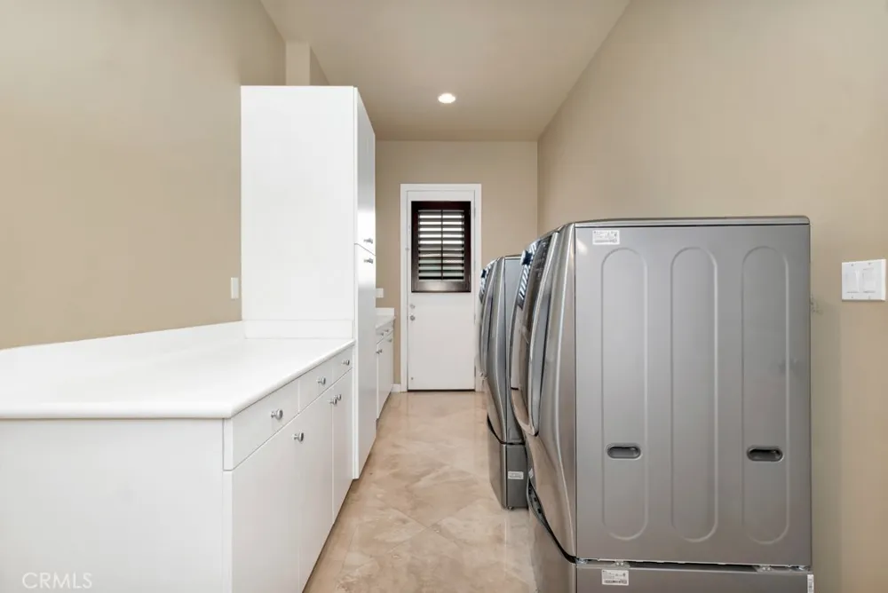 12436 Longacre Avenue Granada Hills, CA 91344