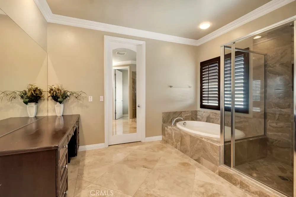 12436 Longacre Avenue Granada Hills, CA 91344