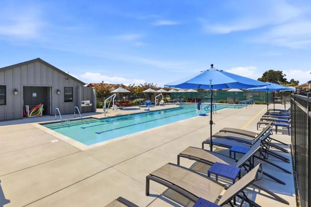 1181 Mcclellan Street Hollister, CA 95023