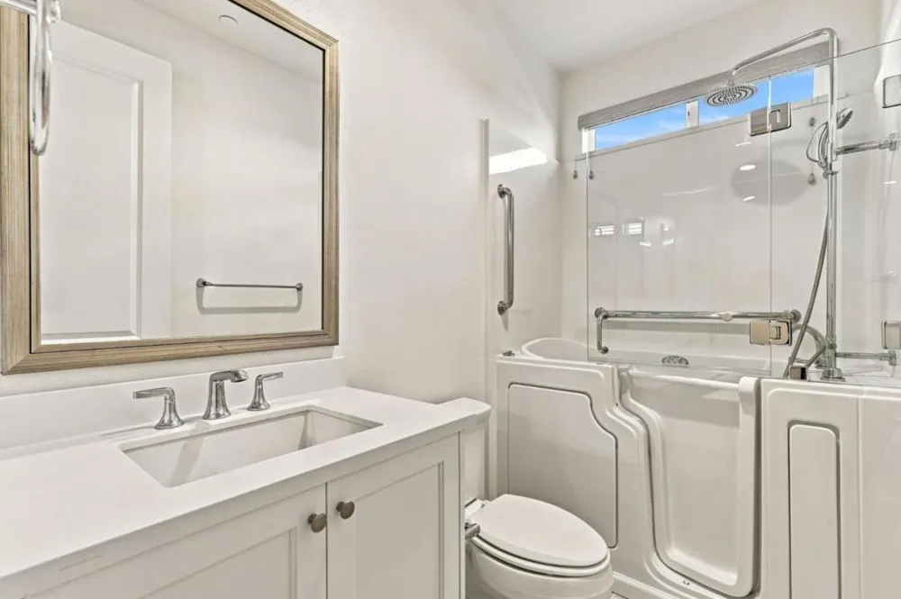 1181 Mcclellan Street Hollister, CA 95023