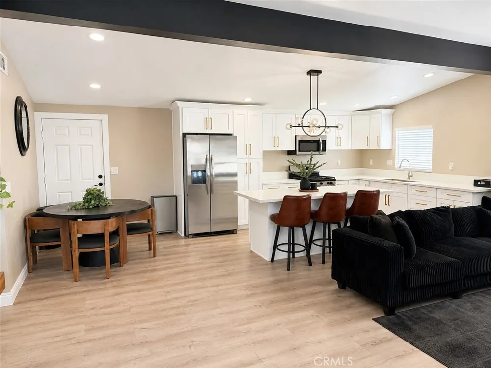 22793 Betty Perris, CA 92570