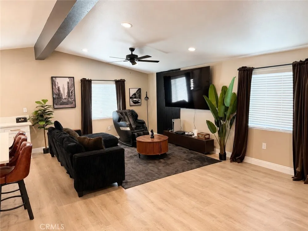 22793 Betty Perris, CA 92570