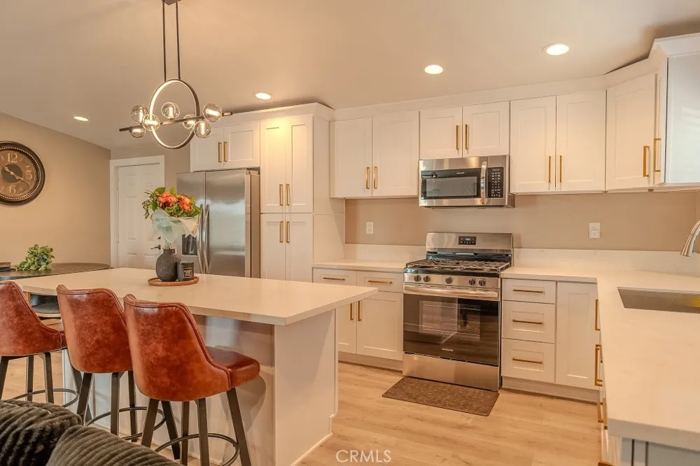 22793 Betty Perris, CA 92570